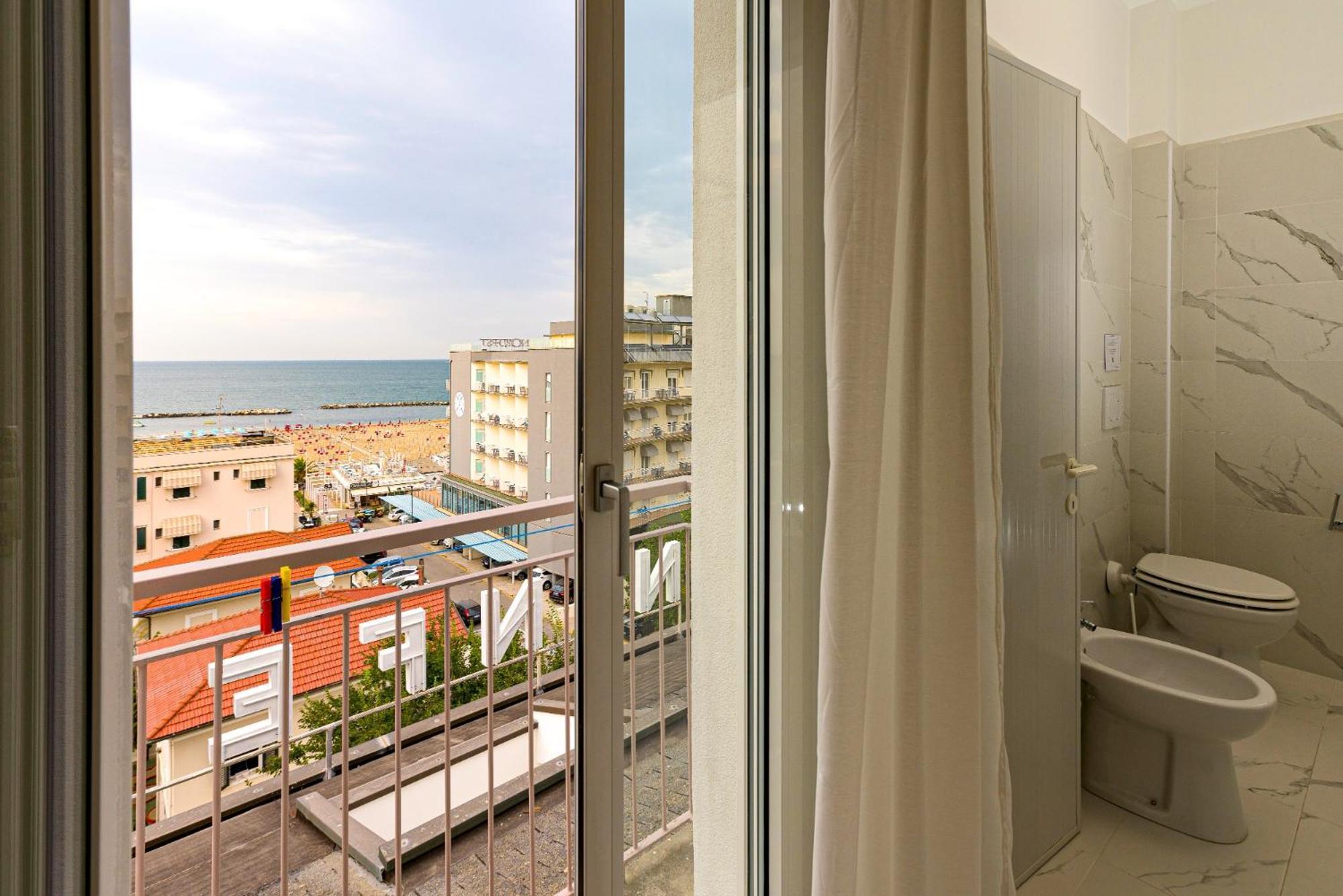 Hotel Ninfea Cattolica Exterior photo