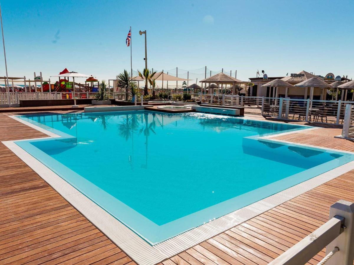Hotel Ninfea Cattolica Exterior photo